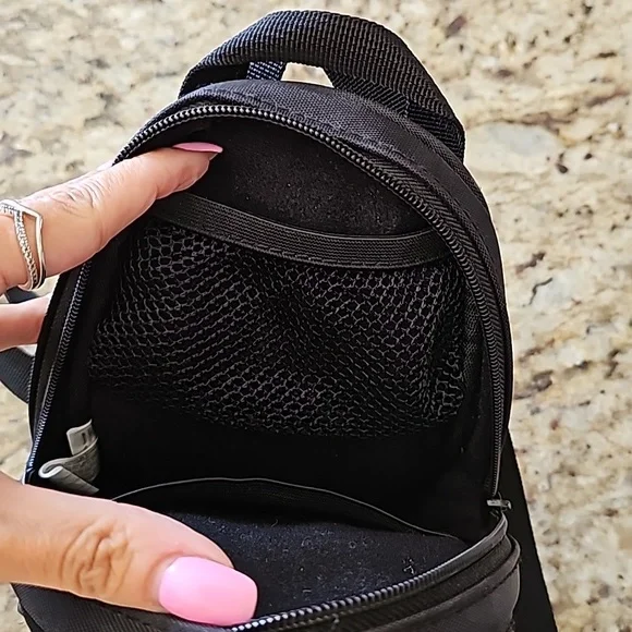 Nintendo mini backpack - Picture 5 of 8